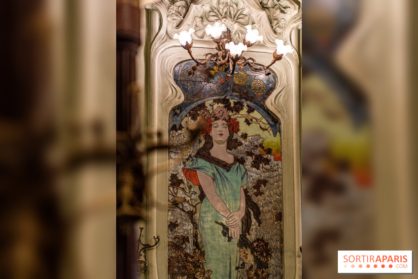 Le Bouillon Julien, la brasserie au sublime décor art nouveau, son menu et ses plats -  fresque
