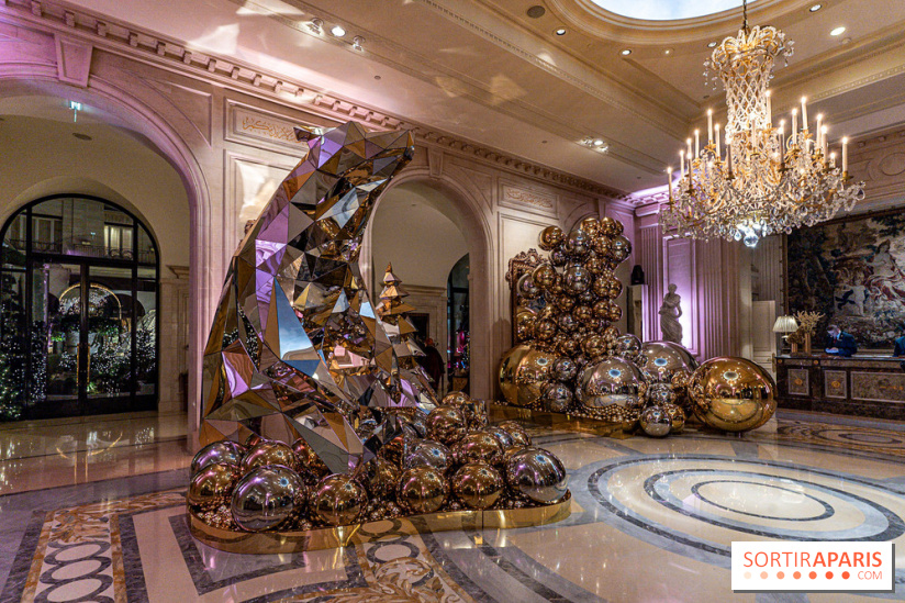 Le Four Seasons George V et ses décorations de fêtes