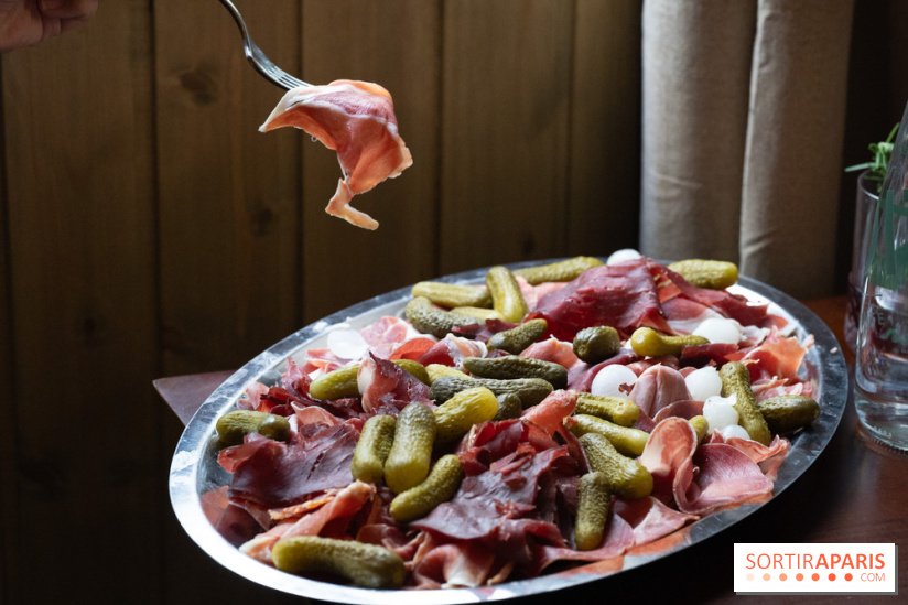 Monty's, le chalet de montagne éphémère en mode raclette et cocktails -  A7C1852