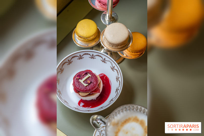 Le tea time du Bar à desserts de Ladurée Champs-Elysées