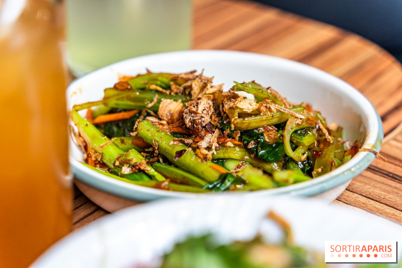 Suzie Wong restaurant  -  Yu choy sum