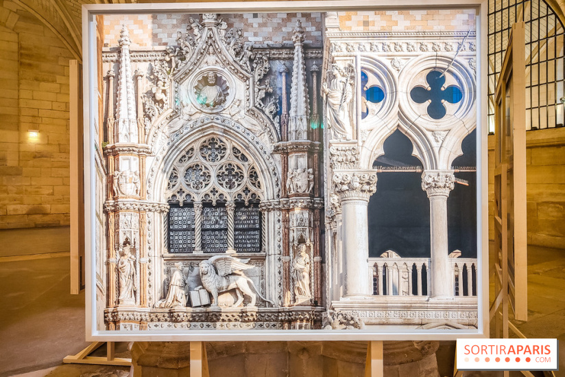 Voyage dans les pierres et la lumière, l'exposition à la Conciergerie.