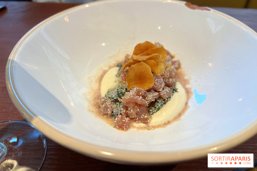 Kapara - Tartare de thon, olives, chips de topinambour