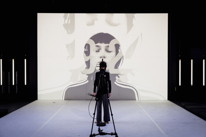 Musée Duras : une traversée scénique de l’œuvre de Marguerite Duras orchestrée par Julien Gosselin