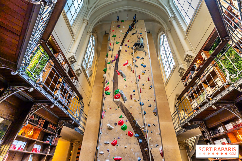 Climbing District Saint-Lazare, la salle d'escalade et espace coworking cachée dans une chapelle