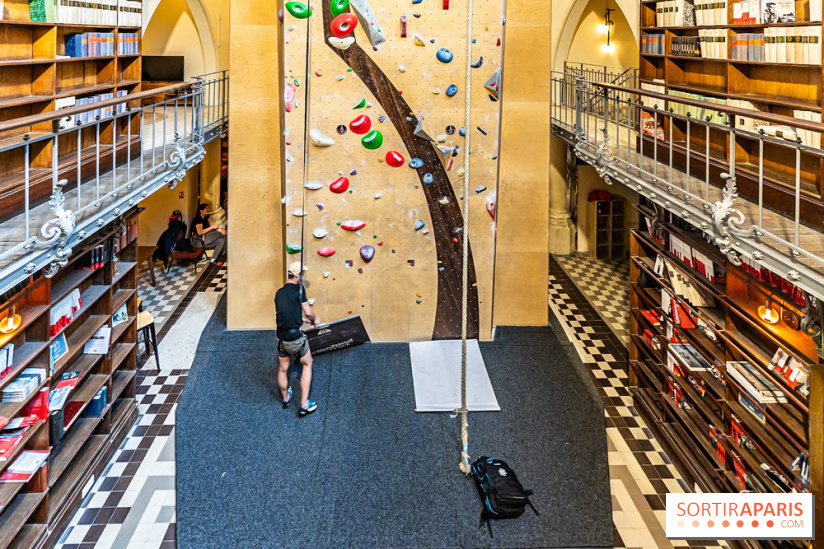 Climbing District Saint-Lazare, la salle d'escalade et espace coworking cachée dans une chapelle -  A7C8026