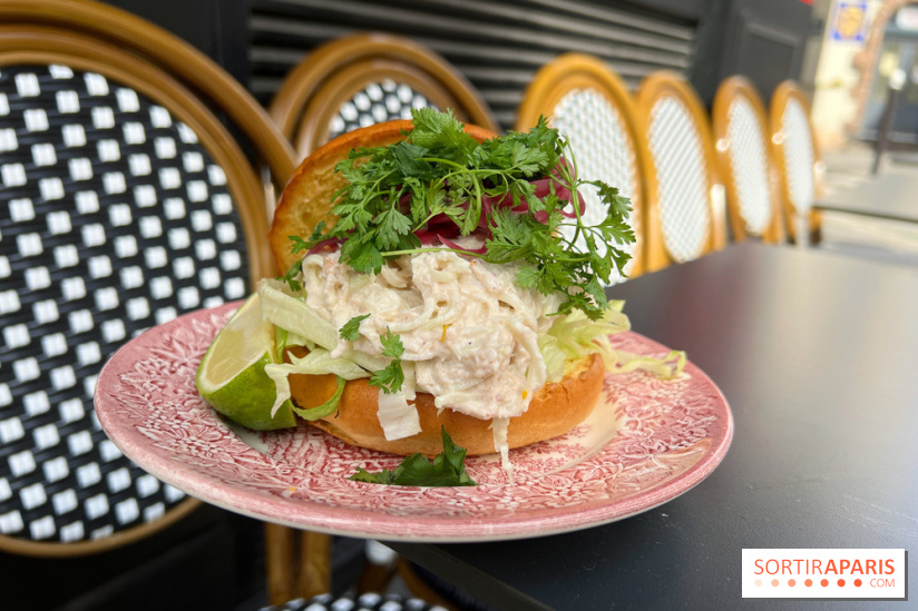 The Blossom Arms - Crab bun
