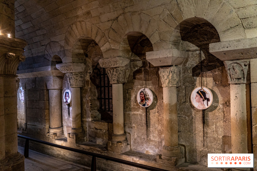 La Trêve la Basilique Saint-Denis, l'exposition costumes et photos de Sophie Comtet Kouyaté en mode jeux Olympique en Grèce Antique -  A7C0638