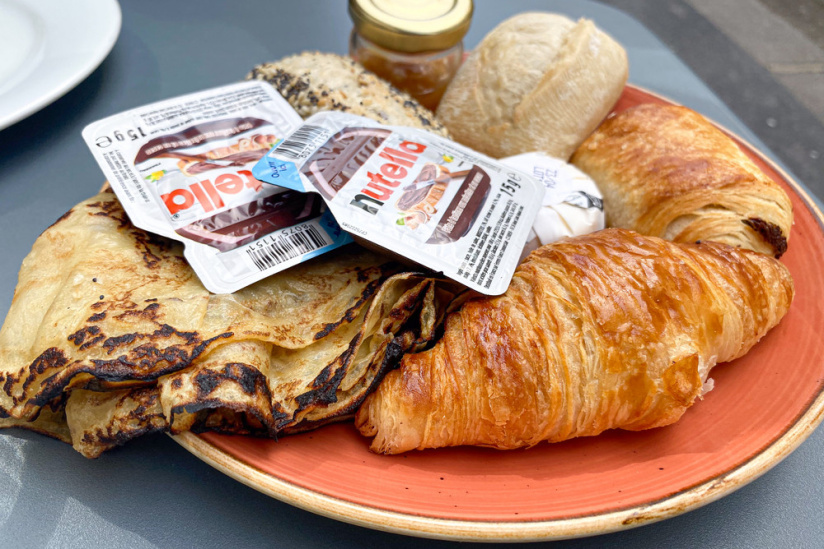 Le Paname Comedy Brunch