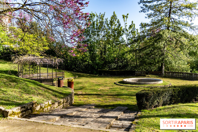 Parc du Dr Fauvel à Villennes sur Seine, grotte et cascades