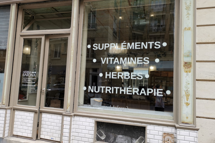 Découvrir les compléments alimentaires et le shilajit à Paris chez Herba Barona