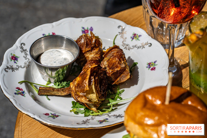 Festival, le café-restaurant rue Étienne Marcel  -  fleurs d'artichaut croustillantes