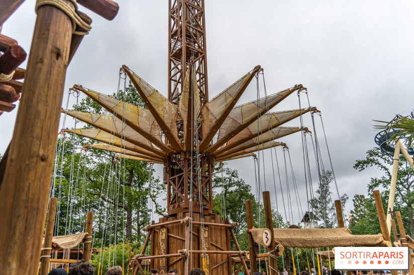 Parc Astérix : inauguration de la Tour Numérobis avec Jamel Debbouze