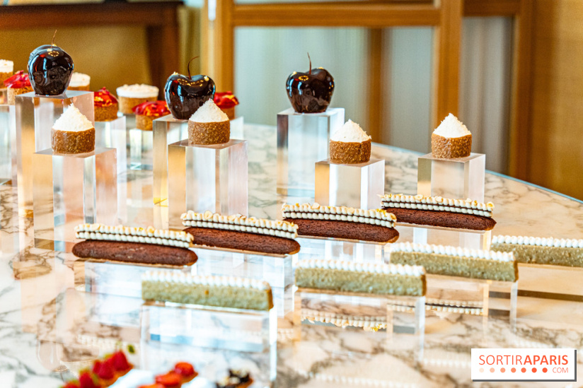 Les pâtisseries de Yazid Ichemrahen et Alexandre Favre au Royal Monceau - Raffles Paris -  A7C4871