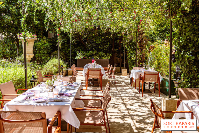 La terrasse jardin Summer de la Bauhinia au Shangri-La Paris -  A7C5577