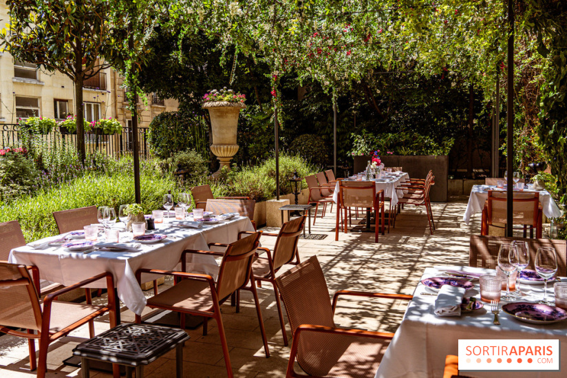 La terrasse jardin Summer de la Bauhinia au Shangri-La Paris -  A7C5580