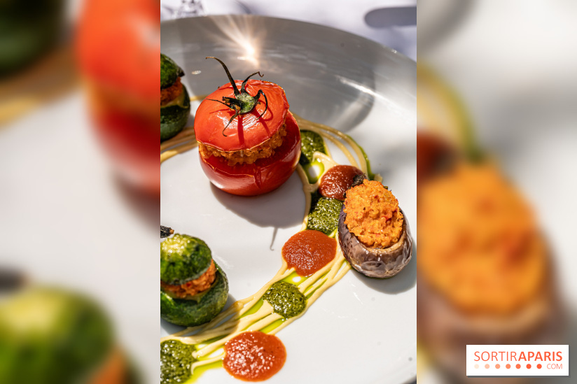 La terrasse jardin Summer de la Bauhinia au Shangri-La Paris