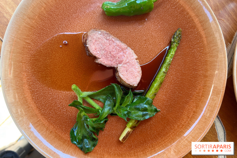 Petit Boutary - Gigot d'agneau, asperge verte, piment
