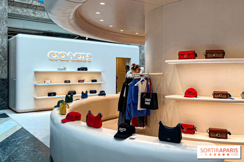 Pop up store Coach et bento cakes offerts aux Galeries Lafayette Champs-Élysées