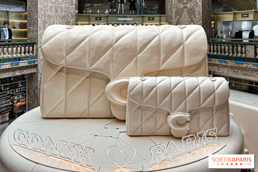 Pop up store Coach et bento cakes offerts aux Galeries Lafayette Champs-Élysées