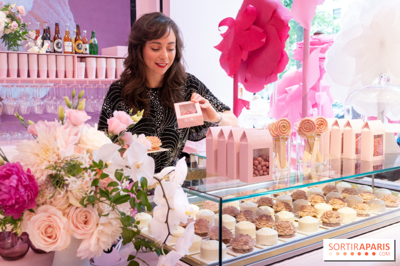 Le Café de la Rose Lancôme par Nina Métayer sur les Champs-Elysées à Paris