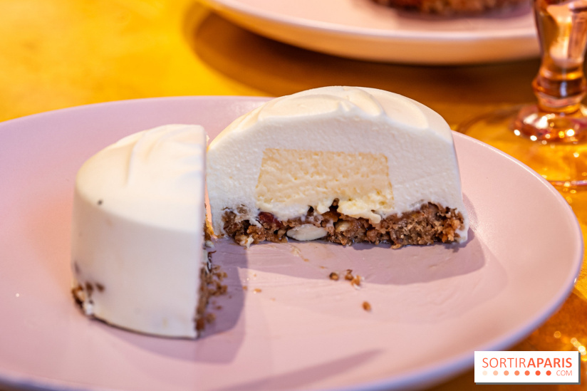 Le Café de la Rose Lancôme par Nina Métayer sur les Champs-Elysées à Paris -  A7C7207