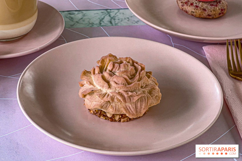 Le Café de la Rose Lancôme par Nina Métayer sur les Champs-Elysées à Paris - Exposition Siège Social Sisley   image00031   1086244