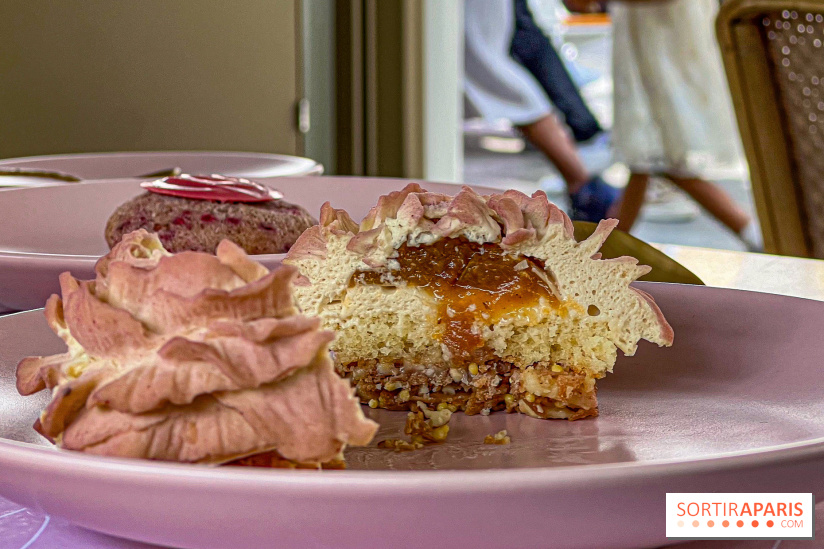 Le Café de la Rose Lancôme par Nina Métayer sur les Champs-Elysées à Paris - Exposition Siège Social Sisley   image00043   1086280