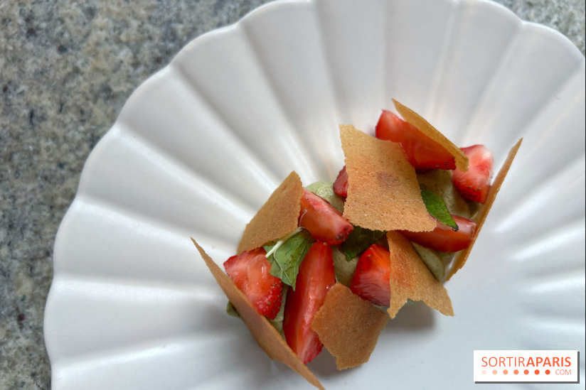 La Table des Résistants - Dessert fraises et menthe