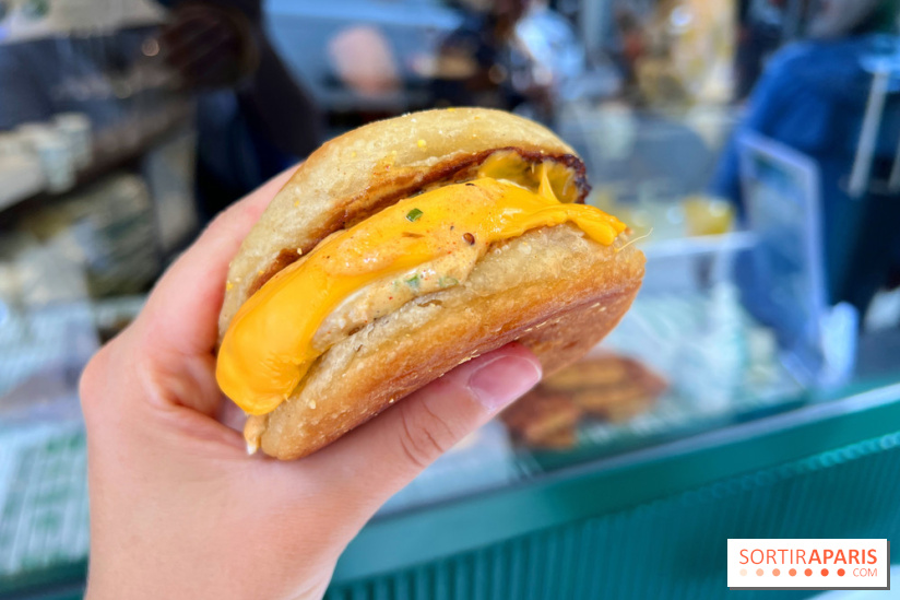 Maurice Sfez Café - Egg and cheese sandwich