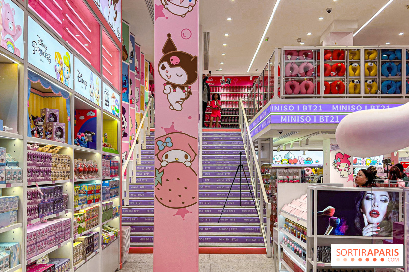 MINISO Champs-Élysées