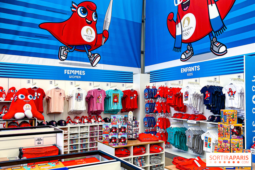 Megastore Paris 2024 Champs-Élysées