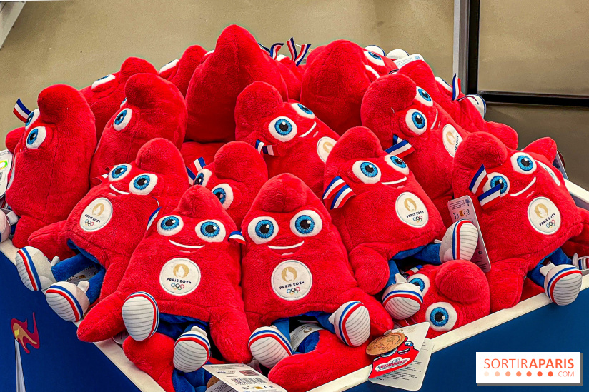 Megastore Paris 2024 Champs-Élysées - image00026