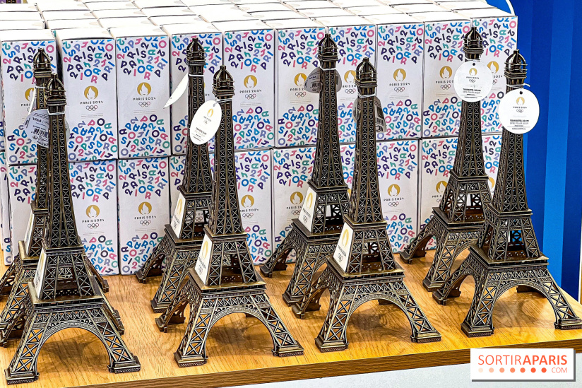 Megastore Paris 2024 Champs-Élysées