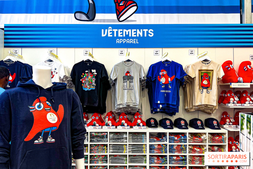 Megastore Paris 2024 Champs-Élysées