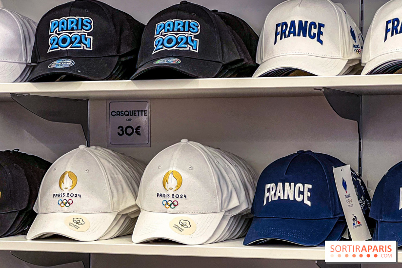 Megastore Paris 2024 Champs-Élysées