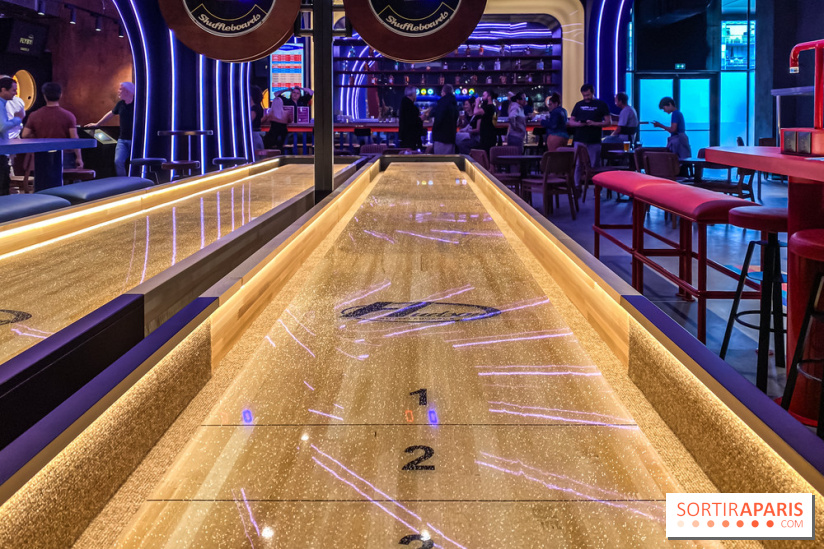 Shuffled, l'enseigne de shuffleboard à Boom Boom Villette - IMG 8541