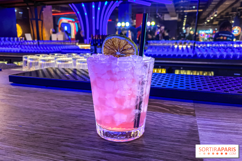 Shuffled, l'enseigne de shuffleboard à Boom Boom Villette - IMG 8548