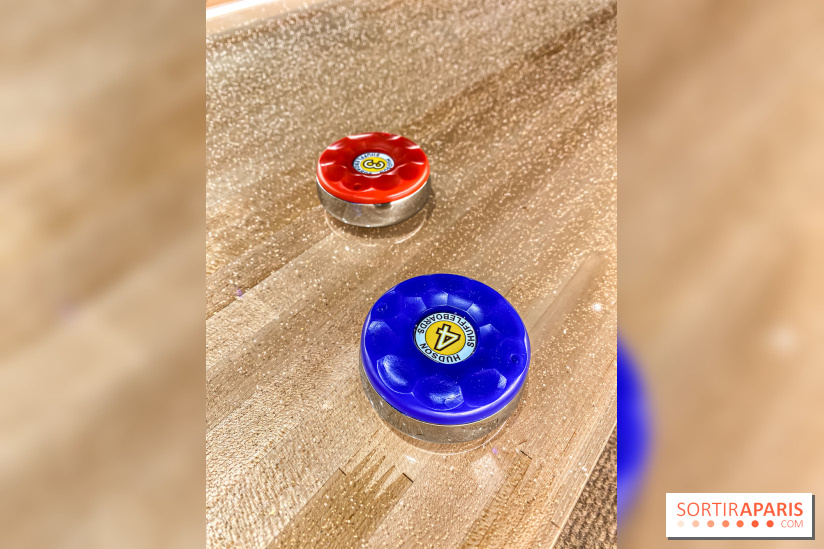 Shuffled, l'enseigne de shuffleboard à Boom Boom Villette - IMG 8560