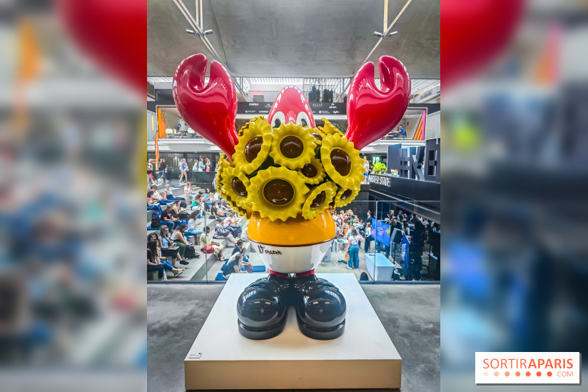 Les homards de l'artiste pop Philip Colbert envahissent la Station F pour une expo gratuite insolite - IMG20240708164543