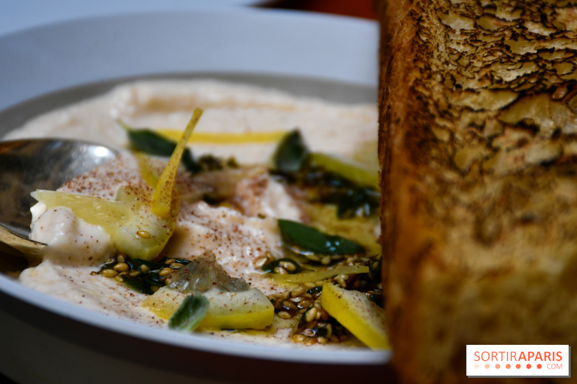 Comestibles comptoir gourmand et terrasse confidentielle par Paul Pairet à l'Hôtel de Crillon