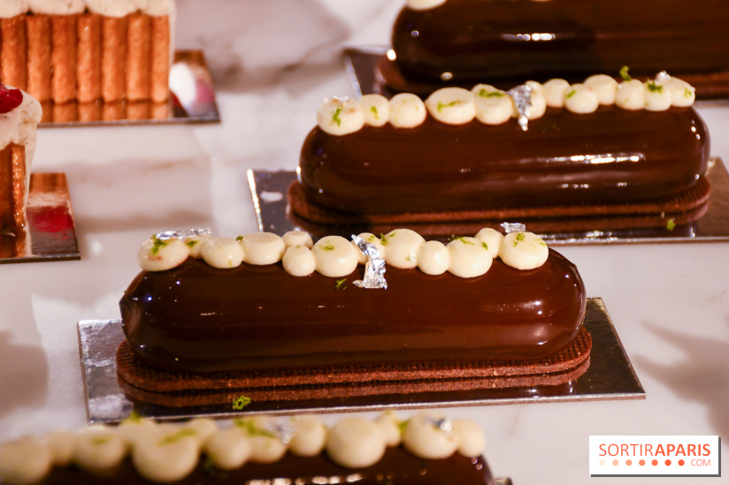 Comestibles comptoir gourmand et terrasse confidentielle par Paul Pairet à l'Hôtel de Crillon