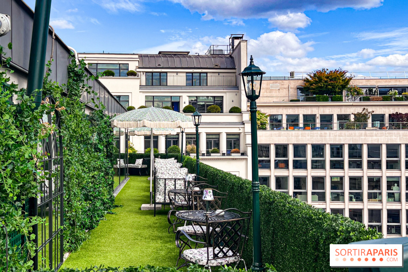 Le Marta, le bar à cocktails perché sur le rooftop de l'Hôtel Barrière Fouquet's Paris tout l'été