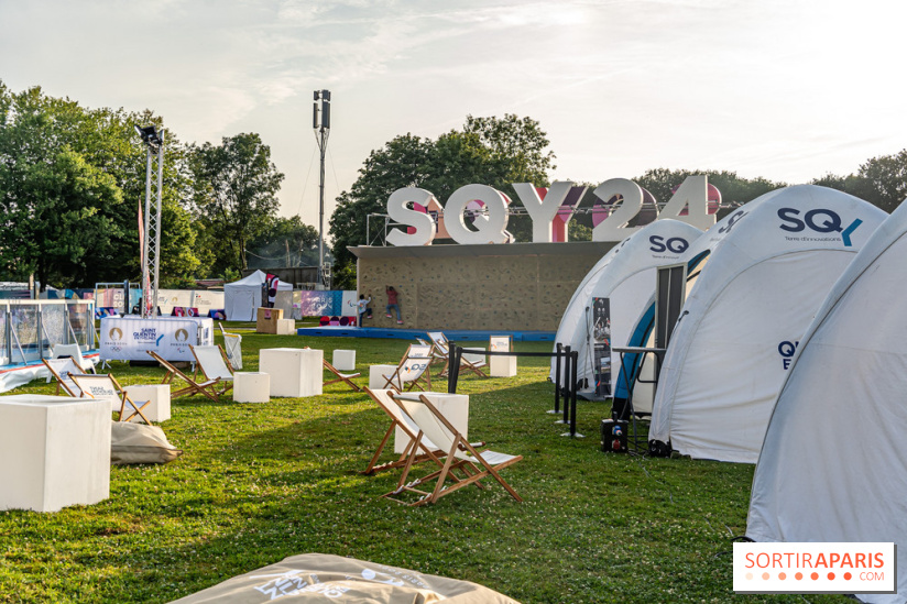 La Fan zone de Saint-Quentin en Yveli!nes, soirée Ofenbach et drones -  A7C0306