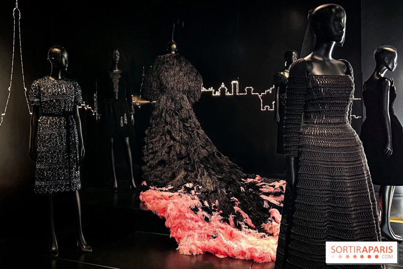 JO paris 2024 : Les tenues de scène de Lady Gaga, Aya Nakamura et Céline Dion exposées à la Galerie Dior  - image00010