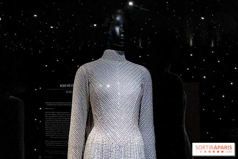 JO paris 2024 : Les tenues de scène de Lady Gaga, Aya Nakamura et Céline Dion exposées à la Galerie Dior  - image00031