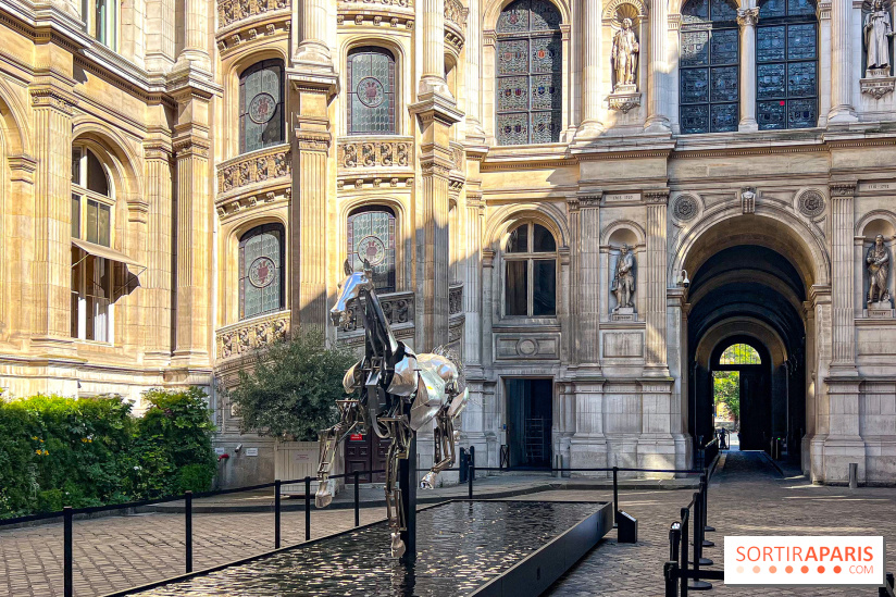 ZEUS, cheval métallique de la cérémonie d'ouverture des JO de Paris 2024 à l'Hôtel de Ville - image00029