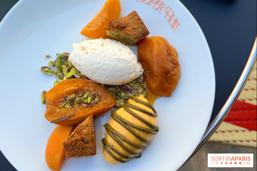 Super Huit - Abricots, crème crue, financier