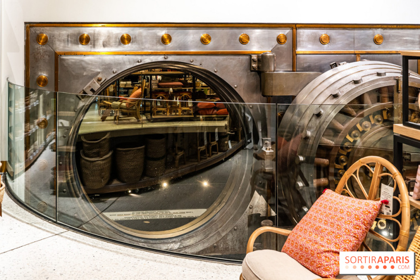 Le coffre fort historique du Monoprix des Champs-Elysées