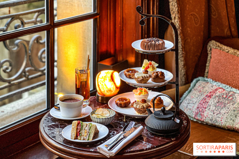 L'élégant Tea Time du Saint James Paris, à savourer dans l'écrin feutré de sa bibliothèque